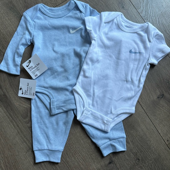 Nike Infant Blue and White Bodysuit Duo - Picture 1 of 5
